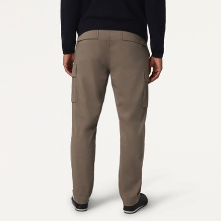 Vuori Kore Everyday Cargo Pants - Men's 2