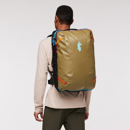 Cotopaxi Allpa 42 L Travel Pack 1