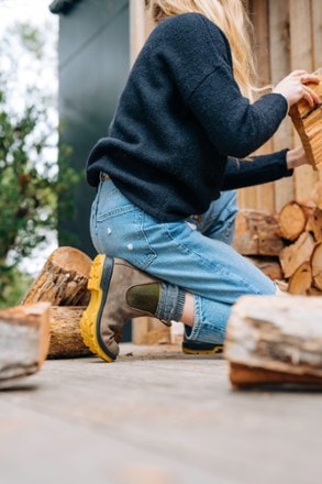 Location Image for Classic Chelsea Boots
