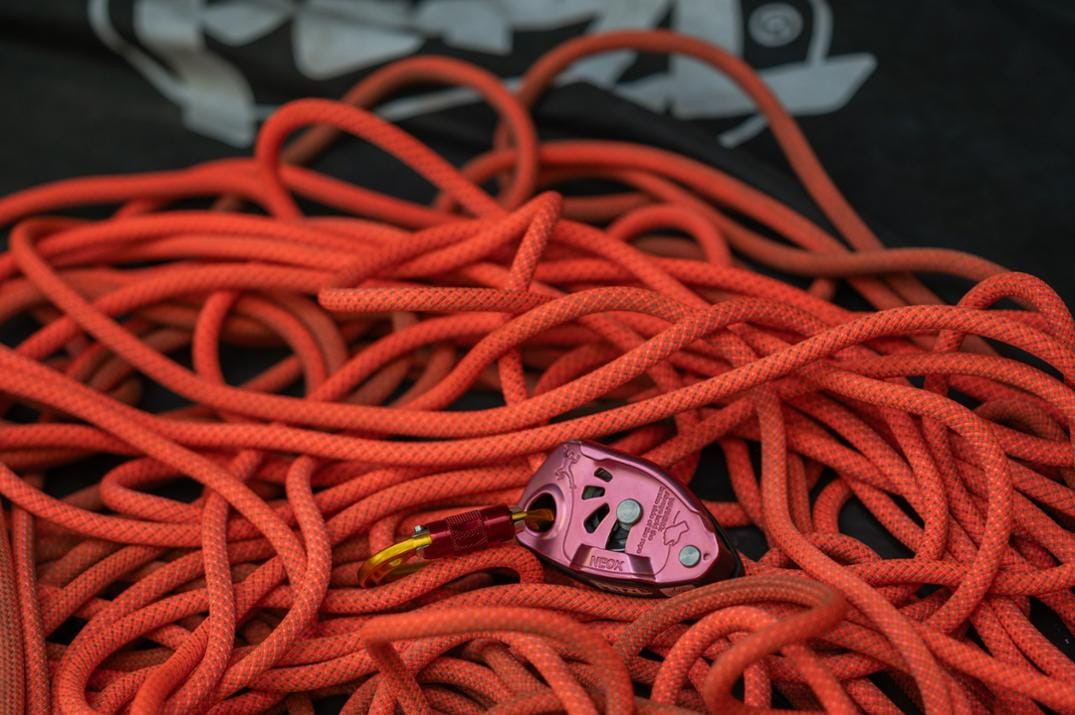 Location Image for NEOX Assisted Blocking Limited Edition Belay Device