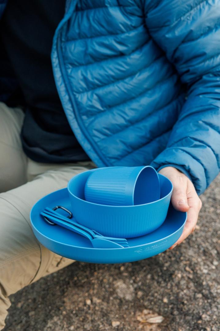 Location Image for Camp Dinnerware Set with Mesh Sack - 6 Piece