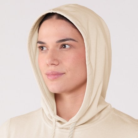 Vuori Halo Essential Hoodie - Women's 4
