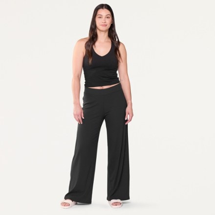 Vuori Pose Wideleg Pants - Women's 5