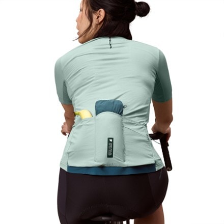 Endura Alltrack Ride Cycling Jersey - Women's 5