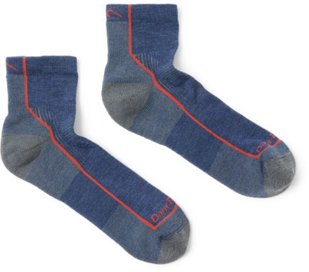 Darn Tough Hiker Quarter Midweight Hiking Socks - Men's 1