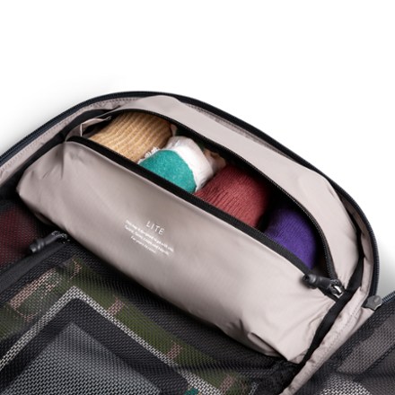 Bellroy Lite Travel Pack 30L 8