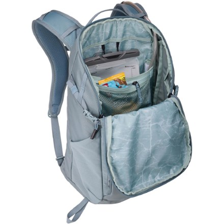 Thule AllTrail 22 L Hydration Pack 9