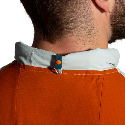 Brooks Canopy Jacket - Men's 5