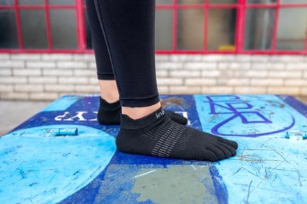 Injinji Run Lightweight No-Show Socks - Women's 1