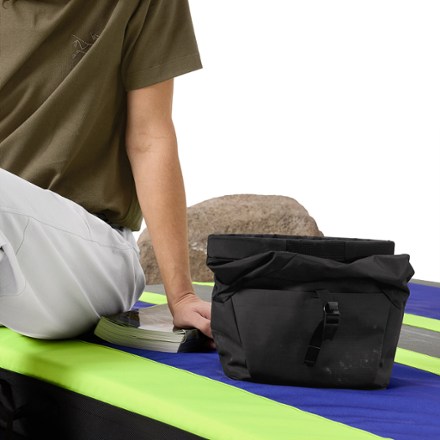 Arc'teryx Ion Chalk Bucket 8