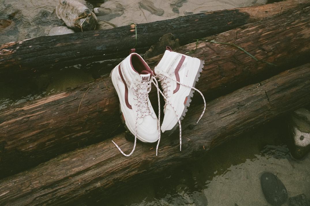 Location Image for Sk8-Hi GORE-TEX Insulated Shoes - Women's