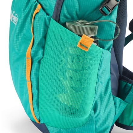 REI Co-op Tarn 18 Pack - Kids' Water bottle pocket (Water bottle sold separately)