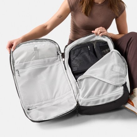 Matador 45 L Global Travel Pack 8