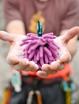 Midnight Lightning Chalktopus Chalk Bag Grip 2