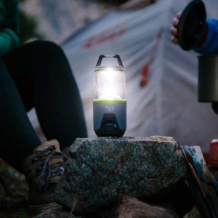 Nite Ize Radiant RL2 Rechargeable Lantern 9