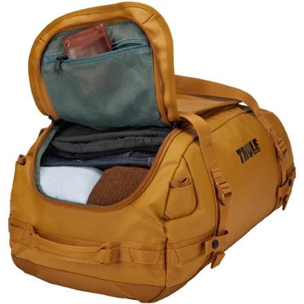 Thule Chasm 40 L Duffel 9