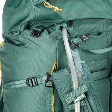 REI Co-op Flash 55 Pack - Women's Hydration port & tube routing