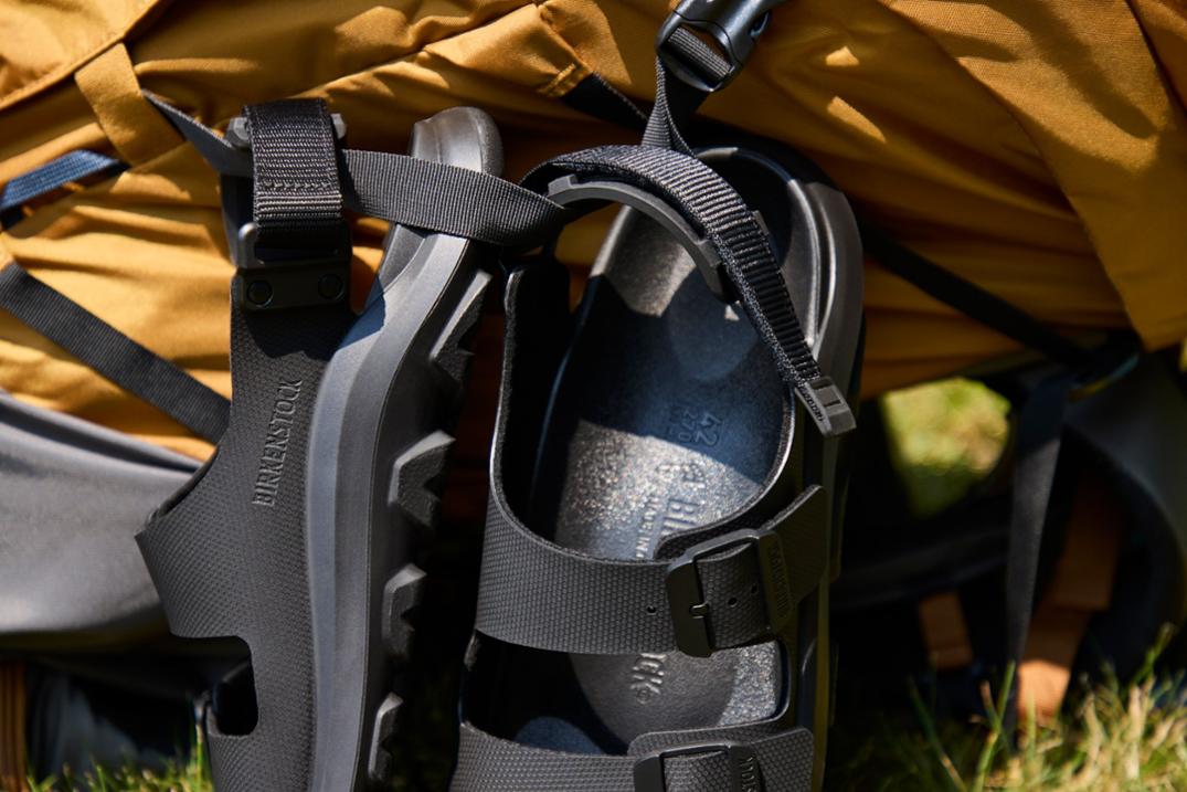 Location Image for Mogami Tech Loop Sandals - Women's