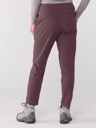 Mountain Hardwear Dynama Ankle Pants - Women's 2