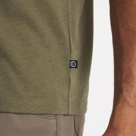 PAKA Essential T-Shirt - Men's 3