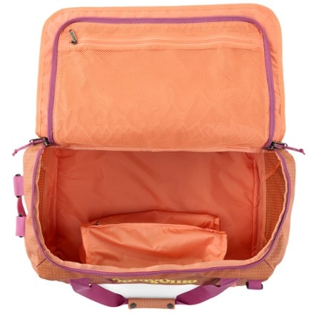 Patagonia Black Hole Duffel 40 L Interior