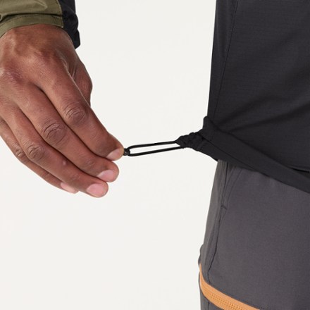 Arc'teryx Squamish Hoody - Men's 7