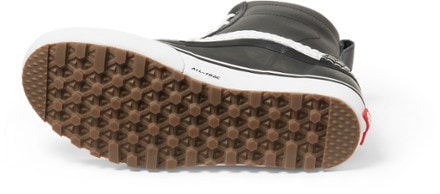 Vans Standard Mid Snow MTE Boots - Men's 4