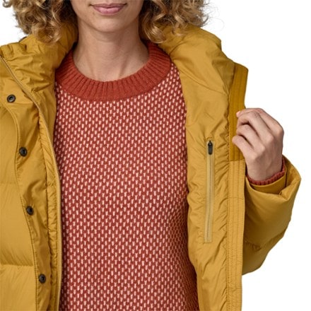 Patagonia Silent Down Jacket - Women's 5