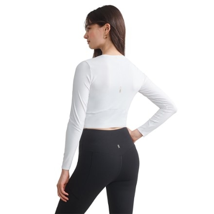 RHONE Serene Fitted Long-Sleeve Shirt - Women's 2