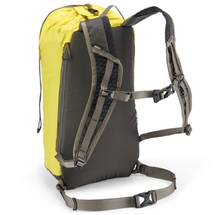 REI Co-op Flash 18 Pack 1