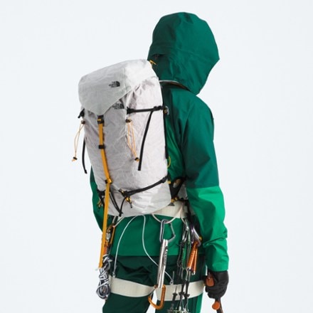 The North Face Summit AMK 40 Pack 1