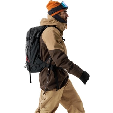 Arc'teryx Quintic 28 Pack 9