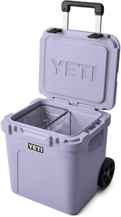 YETI Roadie 48 Wheeled Cooler 5
