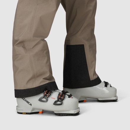 Outdoor Research Hemispheres Team GORE-TEX 3L Bib Pants - Women's 10