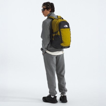 The North Face Recon Pack - Men's 6