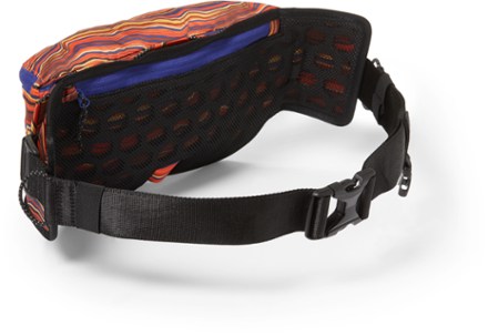 Janji x La Sportiva Multipass Sling Bag 2
