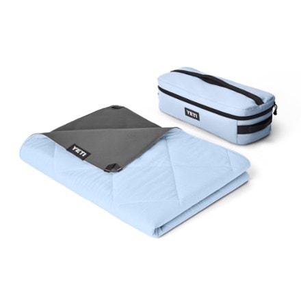 YETI Lowlands Blanket 2