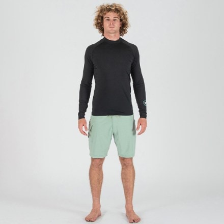 VISSLA Warm Seas Long-Sleeve Rashguard - Men's 2
