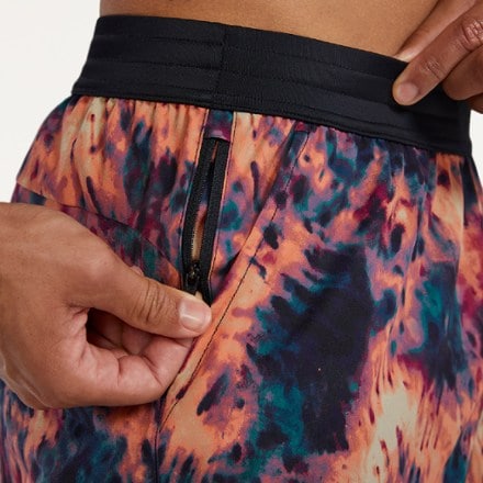 TYR Unbroken Unlined 7" Shorts - Men's 4