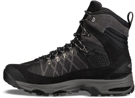 vasque saga gtx hiking boots review