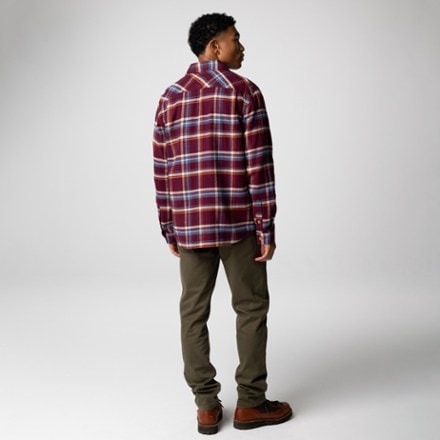 Finisterre Beardsmore Shirt - Men's 2