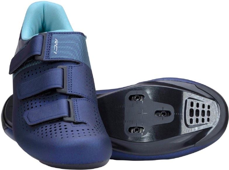 Shimano's RC1 is one of the more comfortable pair of shoes I have cycled with. I was honestly taken by surprise how its soles remained soft throughout my workout. Its upper body is made of synthetic leather, while its footbed is made of compressed foam.