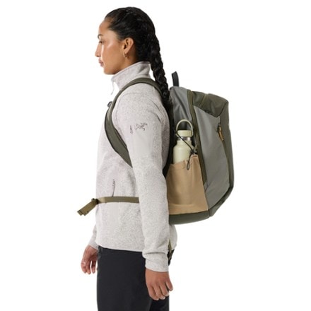 Arc'teryx Mantis 26 L Pack 7