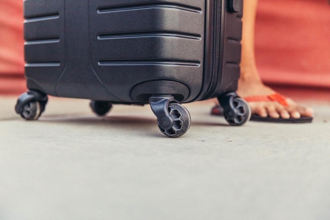 Location Image for Quadro Hardcase 22" Wheeled Luggage - Closeout