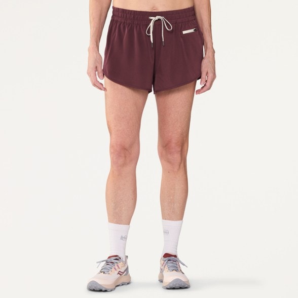 Model info: Height: 5' 9" | Waist: 27" | Wearing size: M