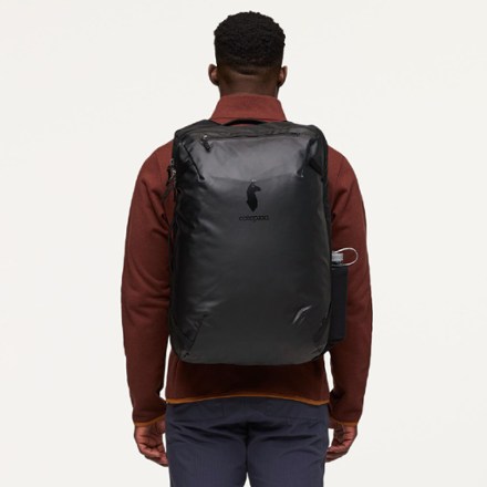 Cotopaxi Allpa 42 L Travel Pack 9