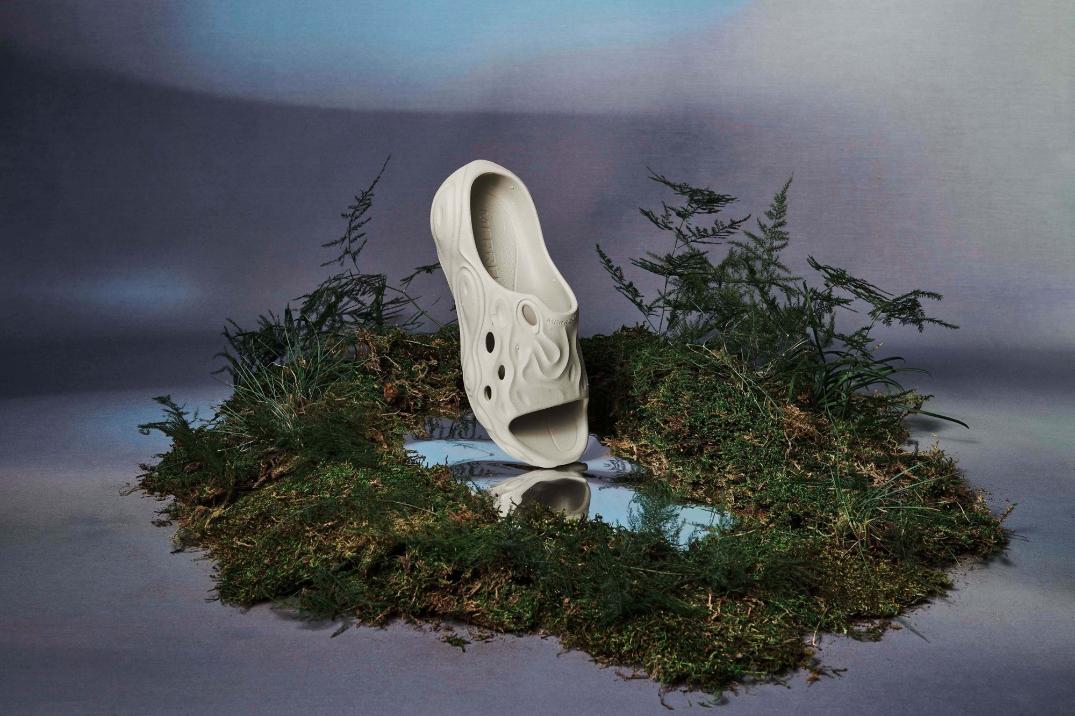 Location Image for Hydro 2 Slides - Women's