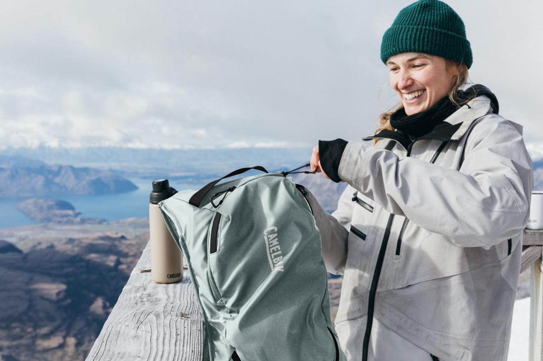 Location Image for Zoid Snow Hydration Pack