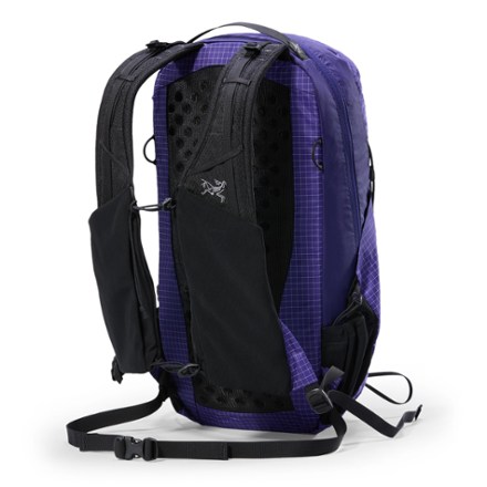 Arc'teryx Aerios 18 Pack 1
