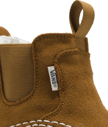 Vans Standard Mid Chelsea Snow MTE Boots - Women's 4